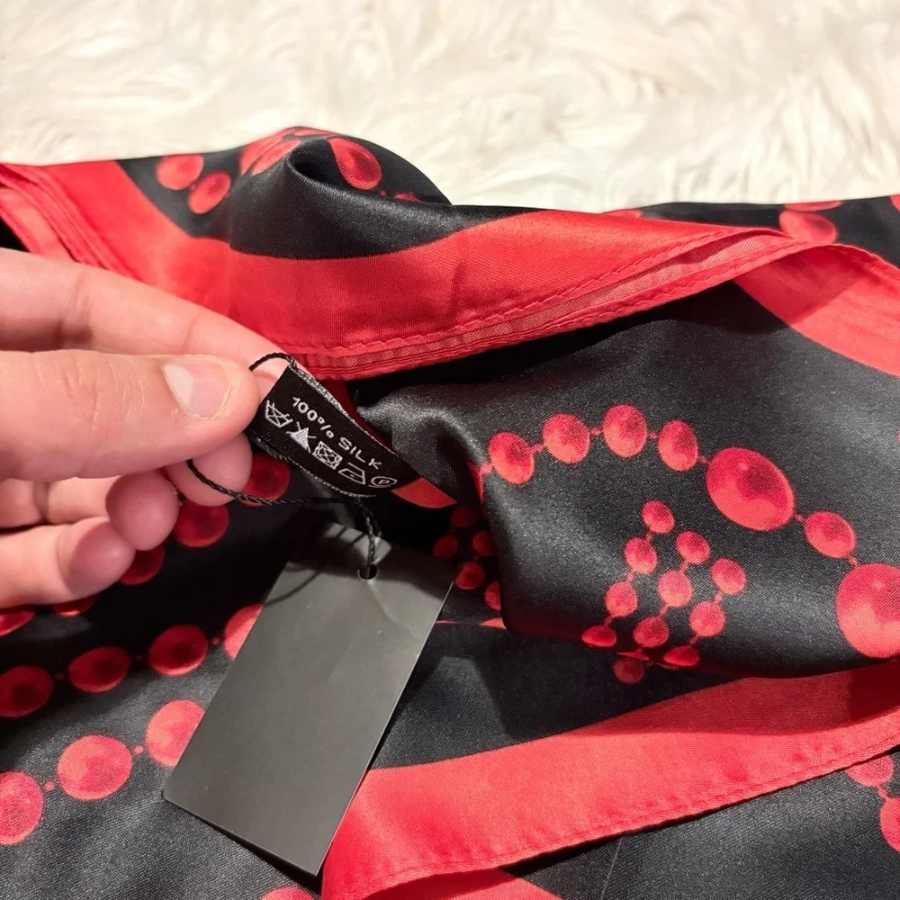 Chanel Silk chic Scarf CC Logo red black Square 35x35 ‼️LAST ONE LEFT 03